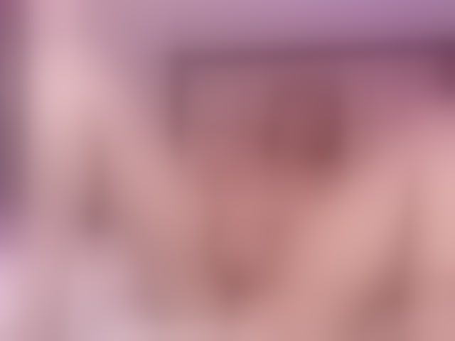 Live sex webcam photo for SharonEvans #274142237