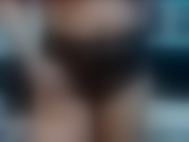 Live sex webcam photo for SharonNoa #294166427