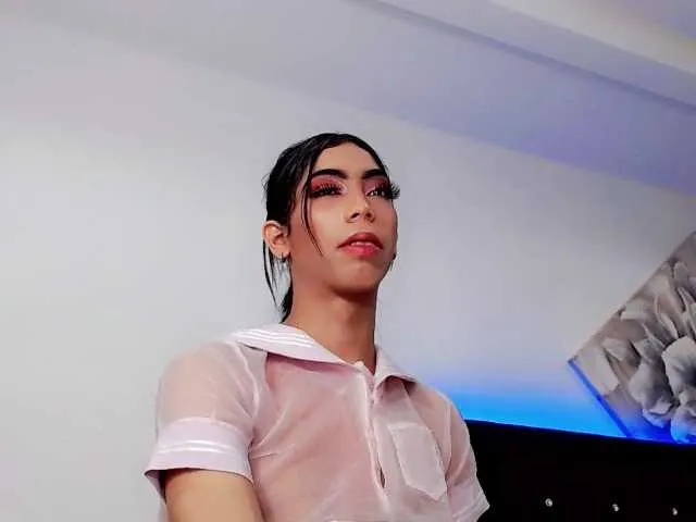 Live sex webcam photo for SharonQueenxx #274245836
