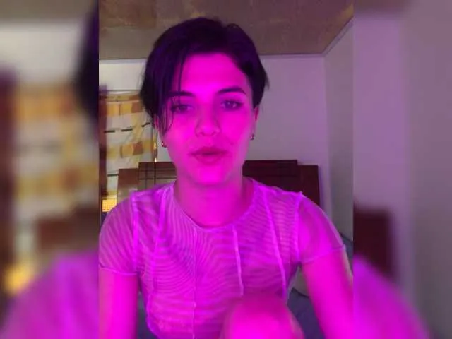 Live sex webcam photo for SharoonFerrer #275583722