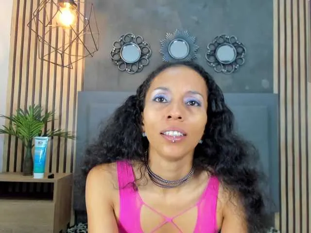 Live sex webcam photo for Sharoonfoxx #291020842