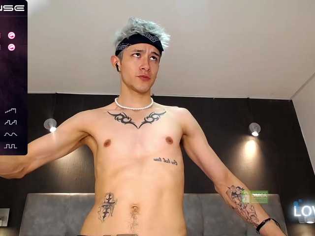 Live sex webcam photo for Shaun-Mason #275992252