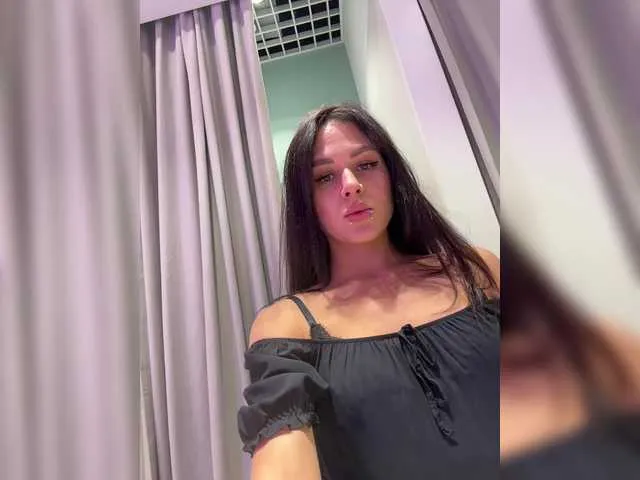 Live sex webcam photo for Shawty420 #291309463