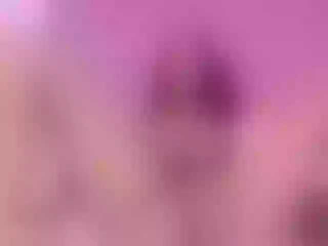 Live sex webcam photo for ShaylaDavis #276471239