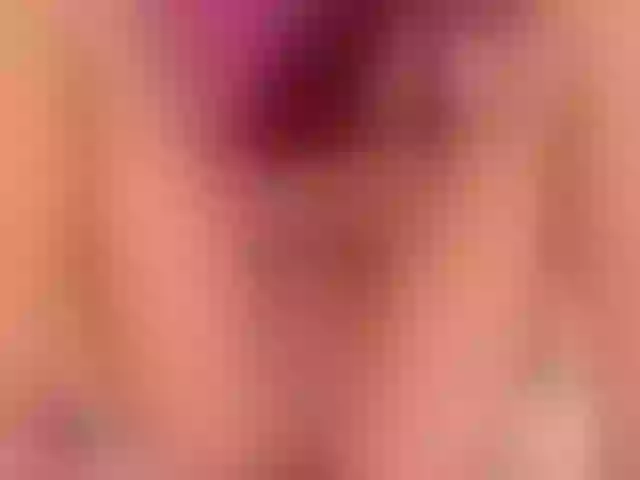 Live sex webcam photo for ShaylaDavis #276583125
