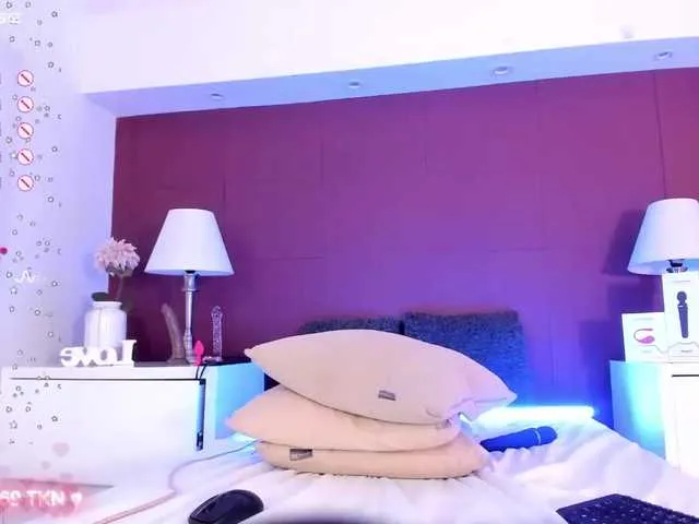 Live sex webcam photo for ShaylaDavis #276861705