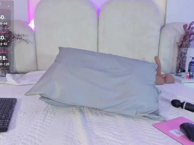 Live sex webcam photo for ShaylaDavis #291999407