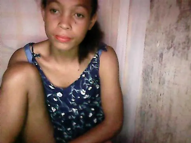 Live sex webcam photo for Shaynah1 #272598540