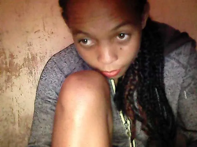 Live sex webcam photo for Shaynah1 #272646732