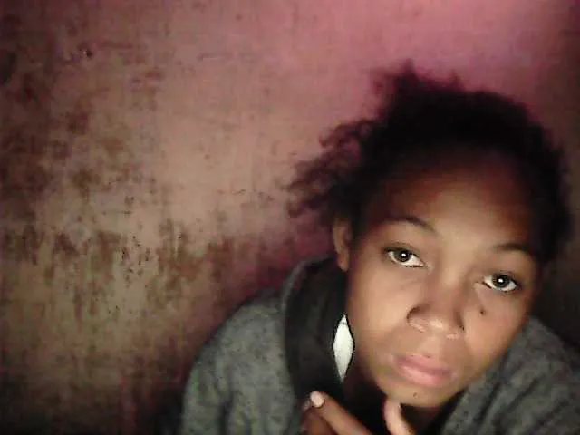 Live sex webcam photo for Shaynah1 #274142597