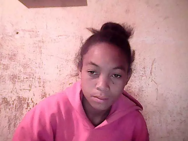 Live sex webcam photo for Shaynah1 #274215361