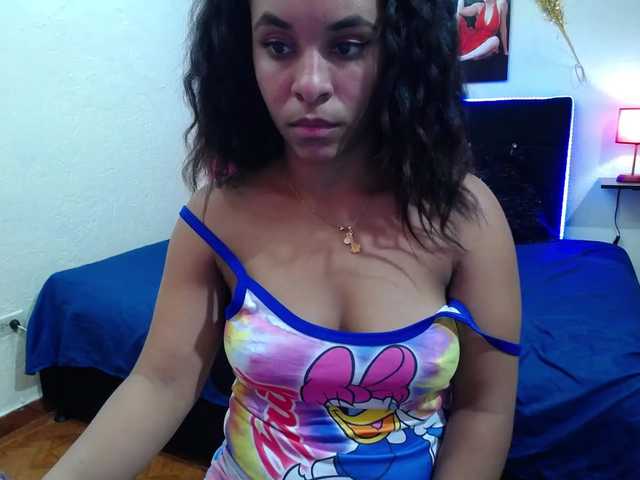 Live sex webcam photo for Shaynavorene #273190813