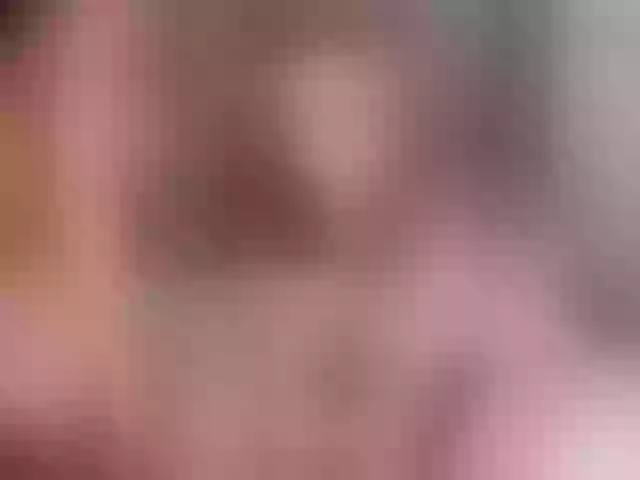 Live sex webcam photo for SheOnShe #291445753