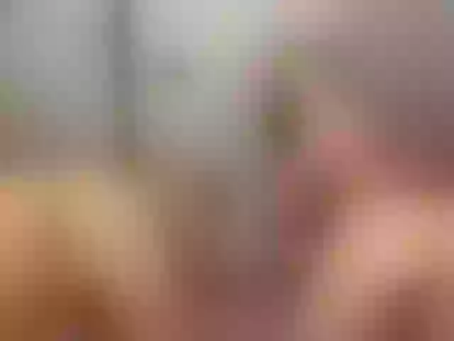 Live sex webcam photo for SheOnShe #291575572