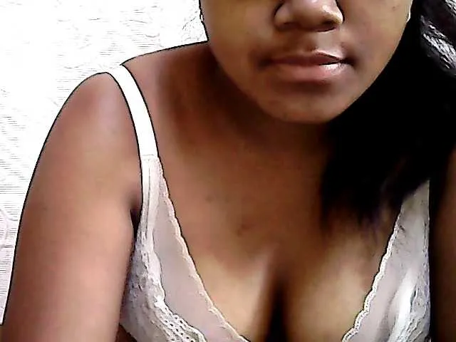 Live sex webcam photo for Sheena01 #273258999