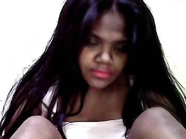 Live sex webcam photo for Sheena01 #273420402