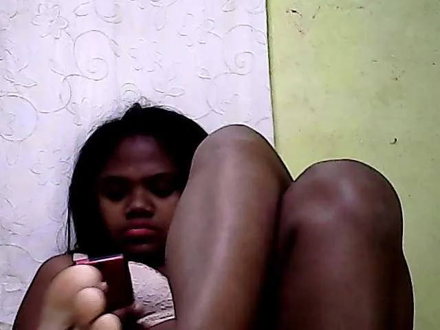 Live sex webcam photo for Sheena01 #273448835