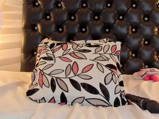 Live sex webcam photo for Sheeryl #272412215