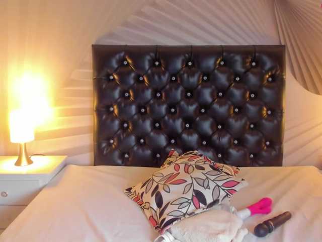 Live sex webcam photo for Sheeryl #272828573