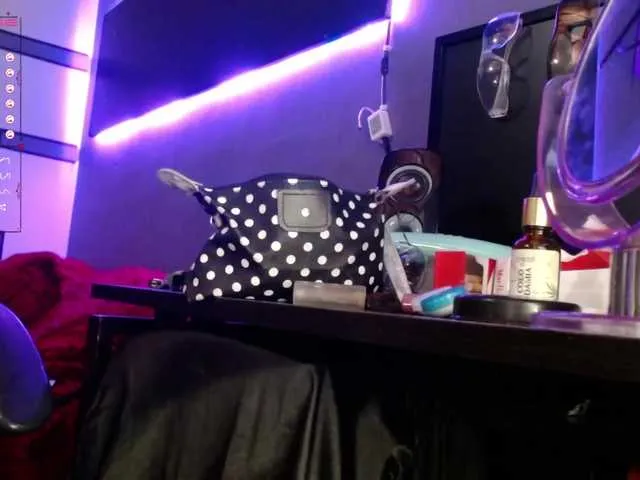 Live sex webcam photo for Shego-doll #272855644