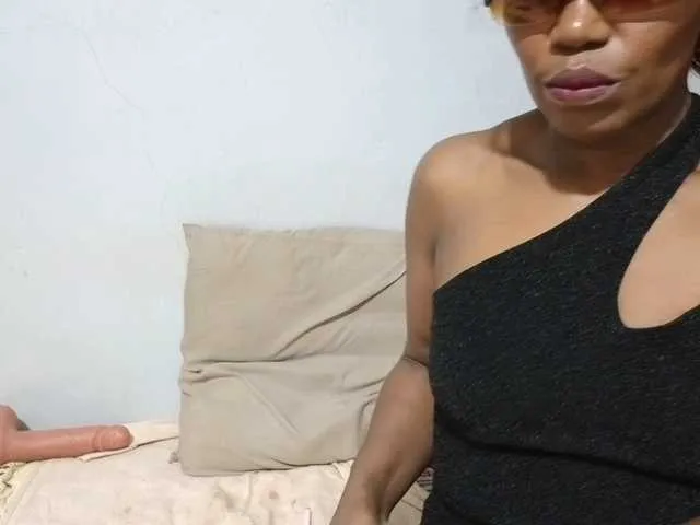 Live sex webcam photo for Sheila80 #291630472