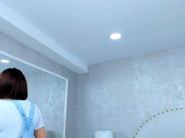 Live sex webcam photo for ShelbyAniston #272477642