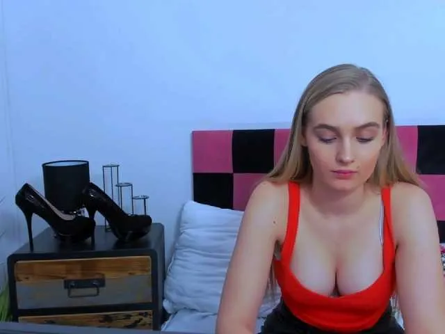 Live sex webcam photo for ShelbyPetite #273550723