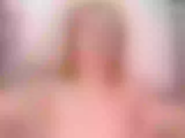 Live sex webcam photo for ShellaDonsy #273459820