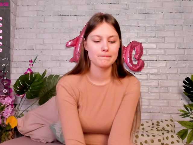 Live sex webcam photo for ShellyBelli #272250267