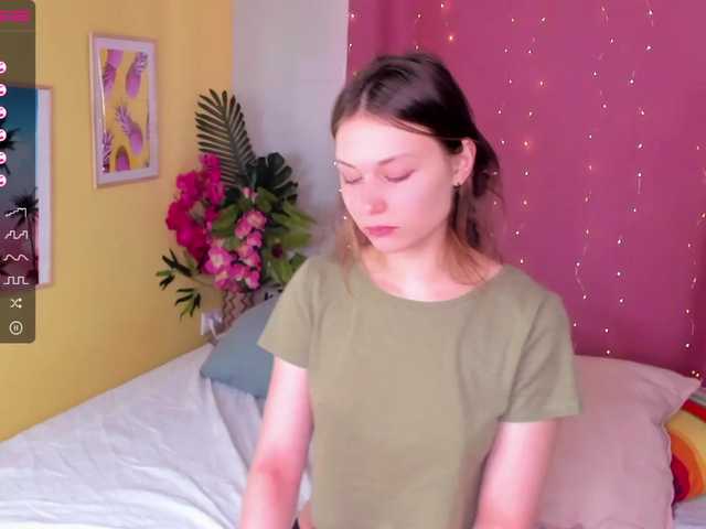 Live sex webcam photo for ShellyBelli #272604228