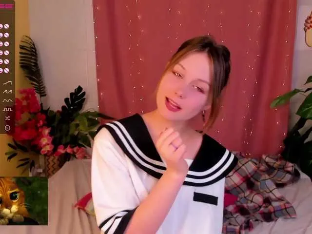 Live sex webcam photo for ShellyBelli #272998526