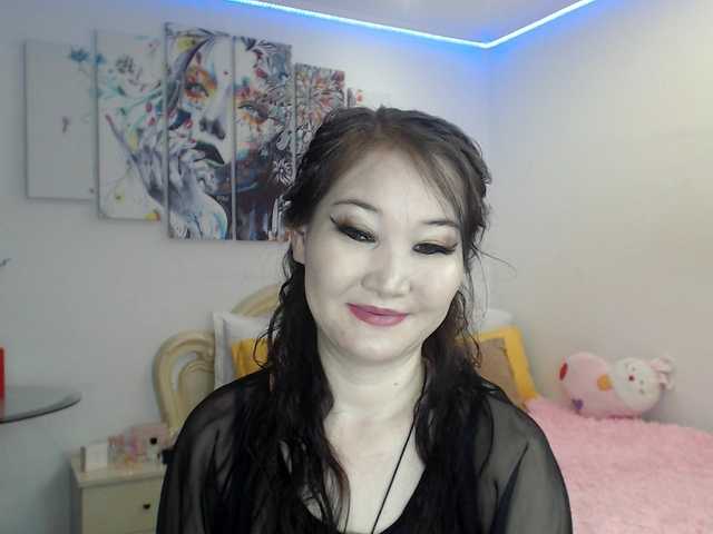 Live sex webcam photo for ShellyMoon #272561746