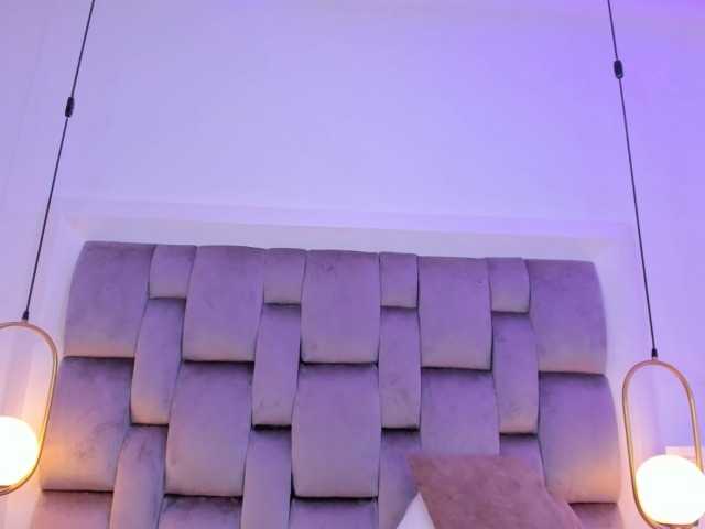 Live sex webcam photo for Shenoa01 #277954468