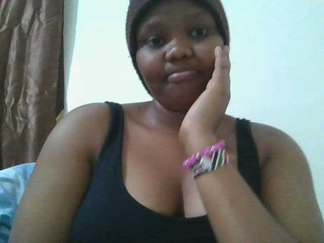 Live sex webcam photo for Shepretty #291743876