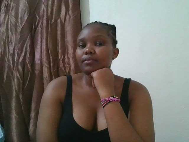 Live sex webcam photo for Shepretty #291867323