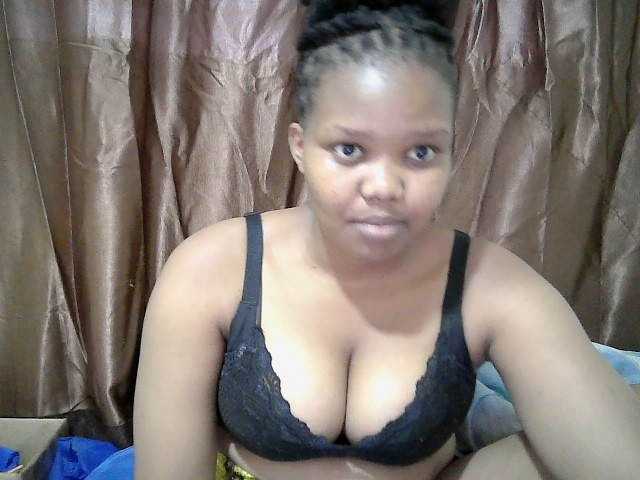 Live sex webcam photo for Shepretty #292189375