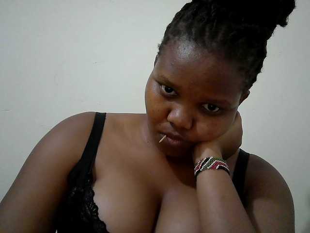 Live sex webcam photo for Shepretty #292424047