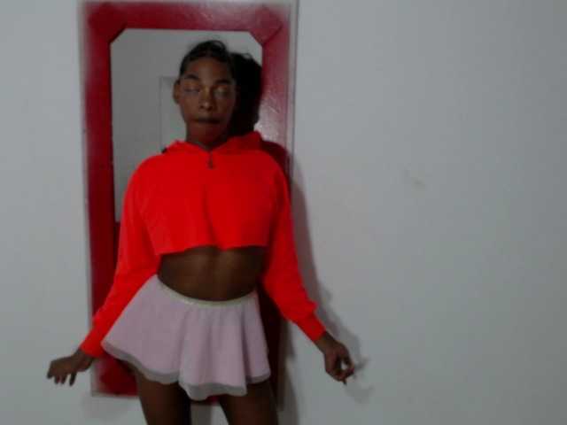 Live sex webcam photo for SherelenDahiarahot #276207808