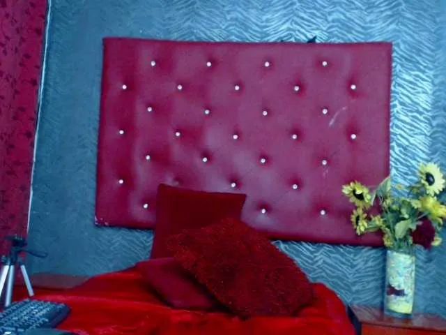 Live sex webcam photo for SherelenDahiarahot #276215017