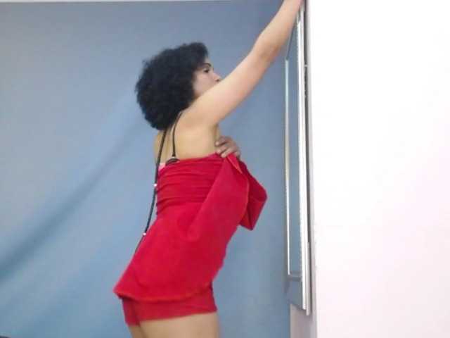 Live sex webcam photo for Shery- #272901924