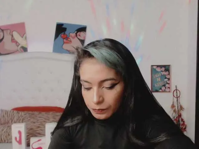 Live sex webcam photo for Shey-Ely #272643681