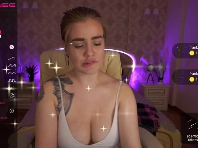 Live sex webcam photo for ShillaSun #275611909