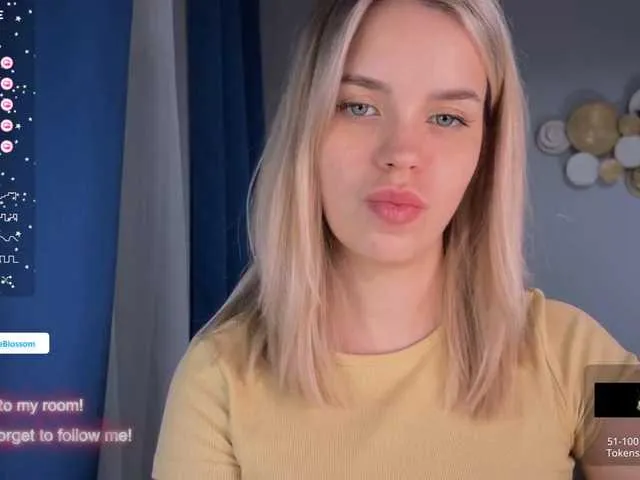 Live sex webcam photo for ShiningStar #277065555