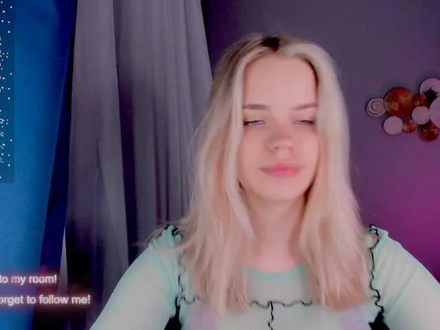 Live sex webcam photo for ShiningStar #277435751