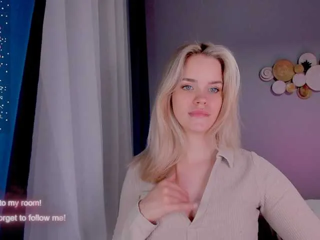 Live sex webcam photo for ShiningStar #277457010