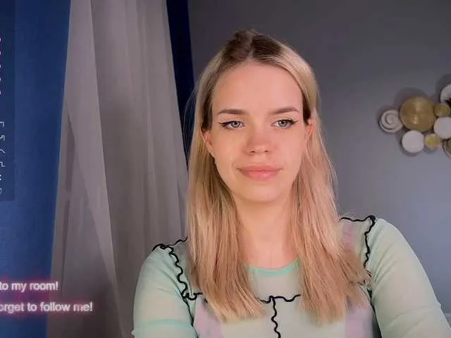 Live sex webcam photo for ShiningStar #277819420