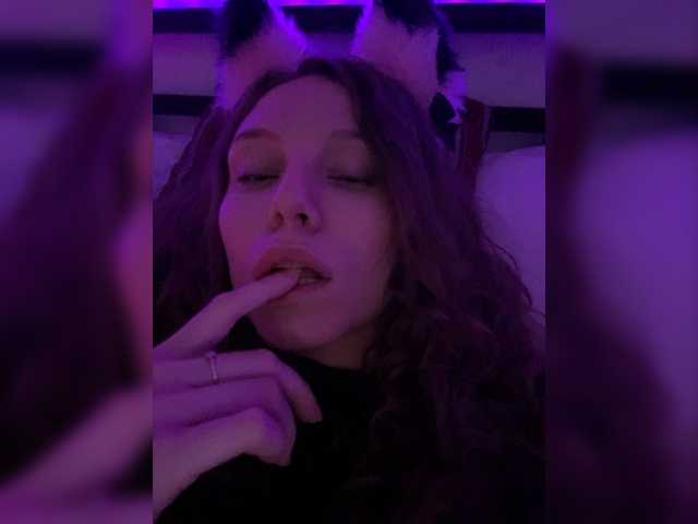 Live sex webcam photo for ShluushAA #276373213