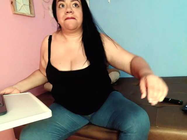 Live sex webcam photo for ShophieJones #272613005