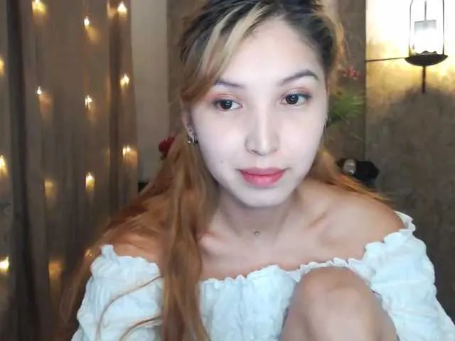 Live sex webcam photo for ShowMGO #272587515