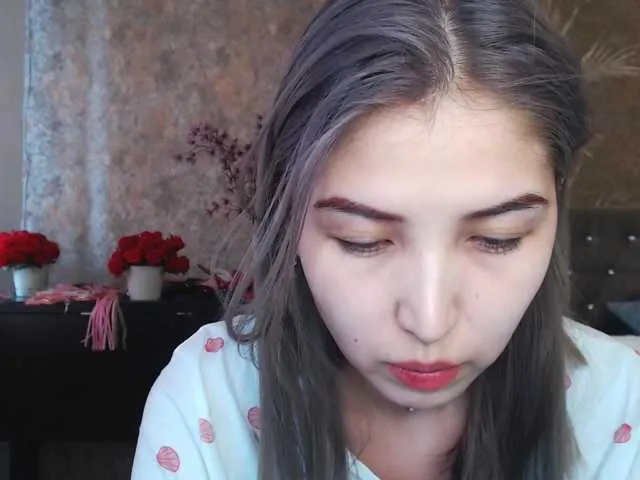Live sex webcam photo for ShowMGO #272740926